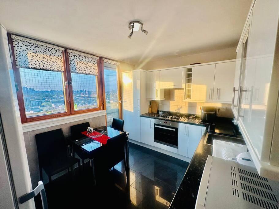 3 Bed Sky Apartment Se15 Peckham London Luaran gambar