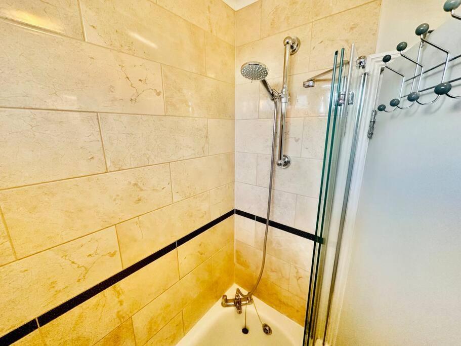 3 Bed Sky Apartment Se15 Peckham London Luaran gambar